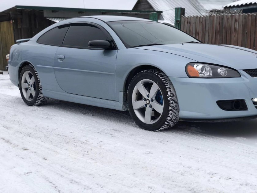 Dodge Stratus 2