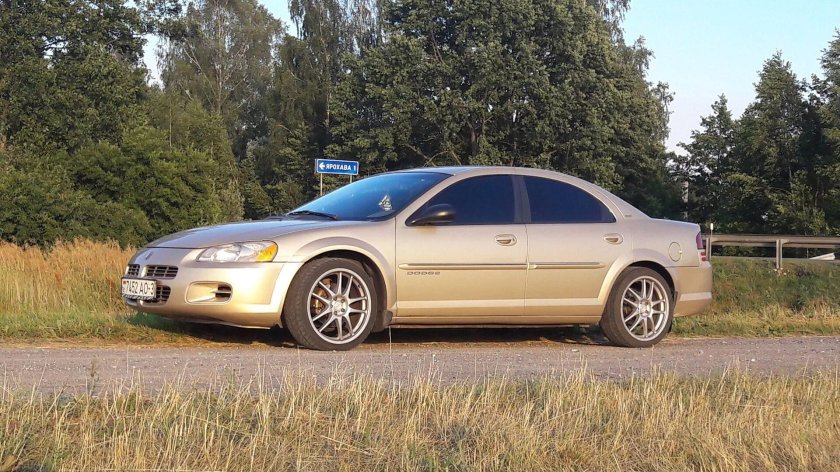 Dodge Stratus 2