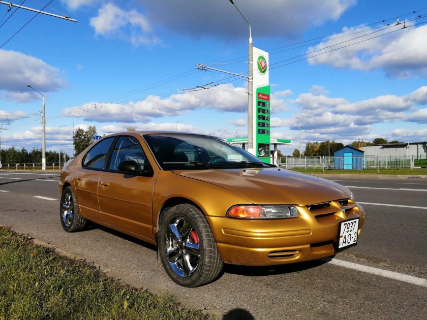 Dodge Stratus 1