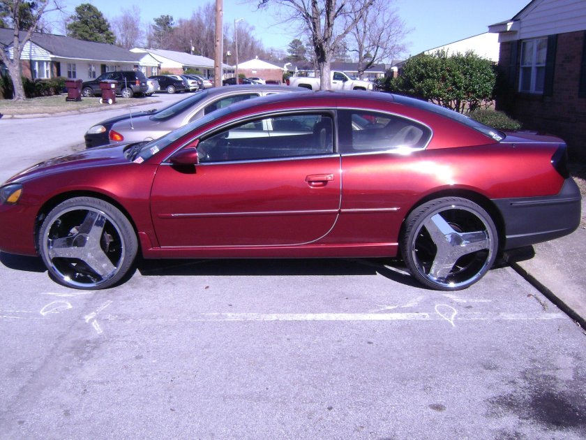 Dodge Stratus 2 на дисках