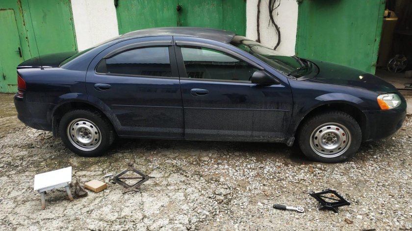 Dodge Stratus шина