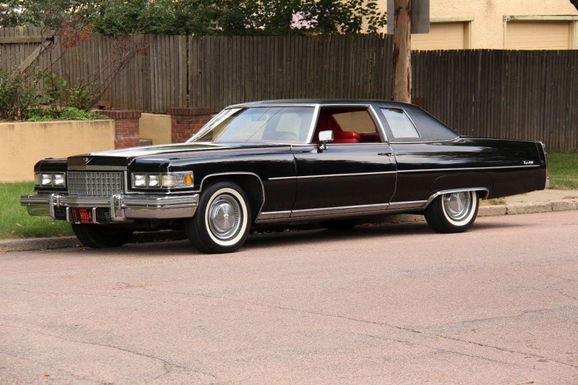 Cadillac Deville купе 1976