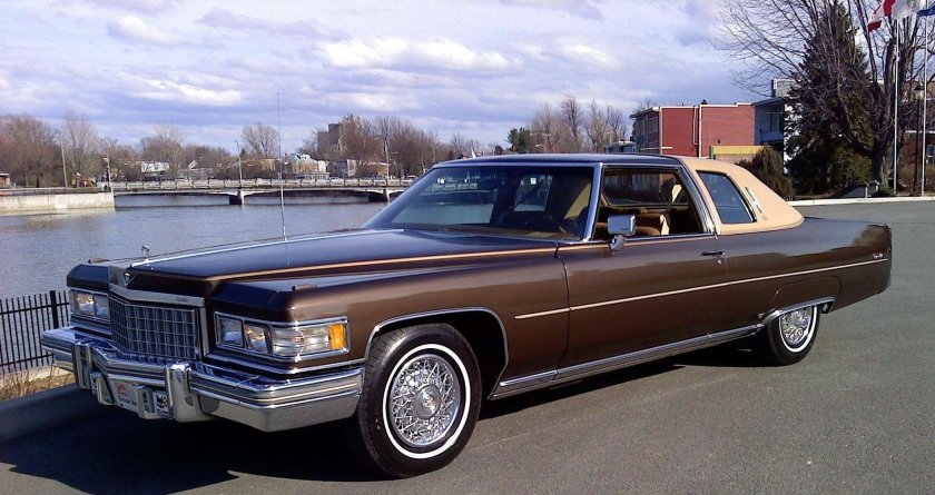 Cadillac 1975