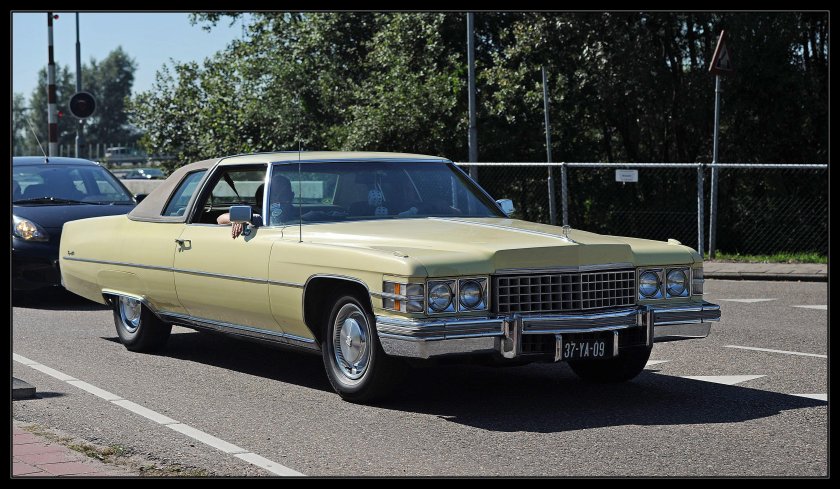 Cadillac Deville купе 1974