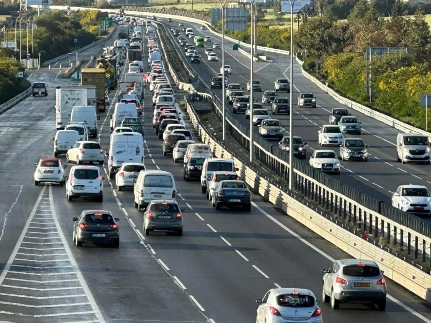 Кипр автомобильное движение