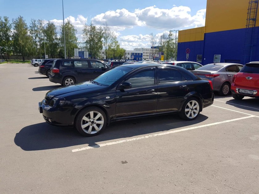Лачетти черный седан 17r Epica