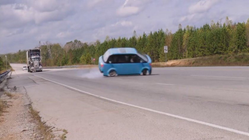 Албанский минивэн Tartan Prancer