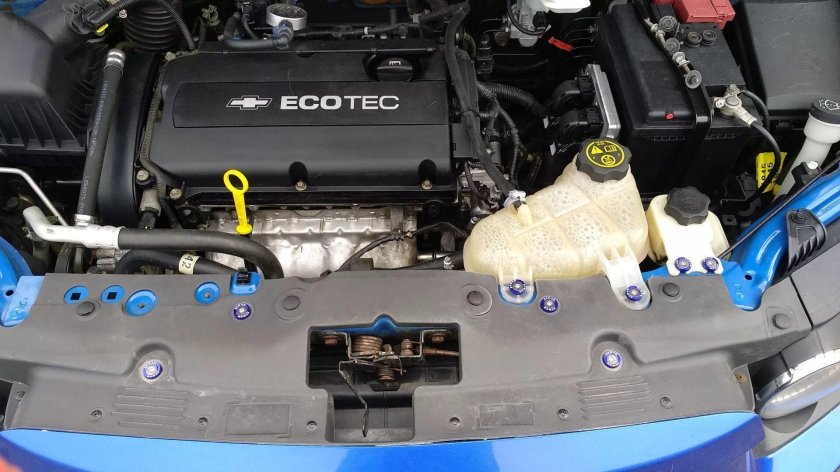 Chevrolet Aveo 2006 под капотом