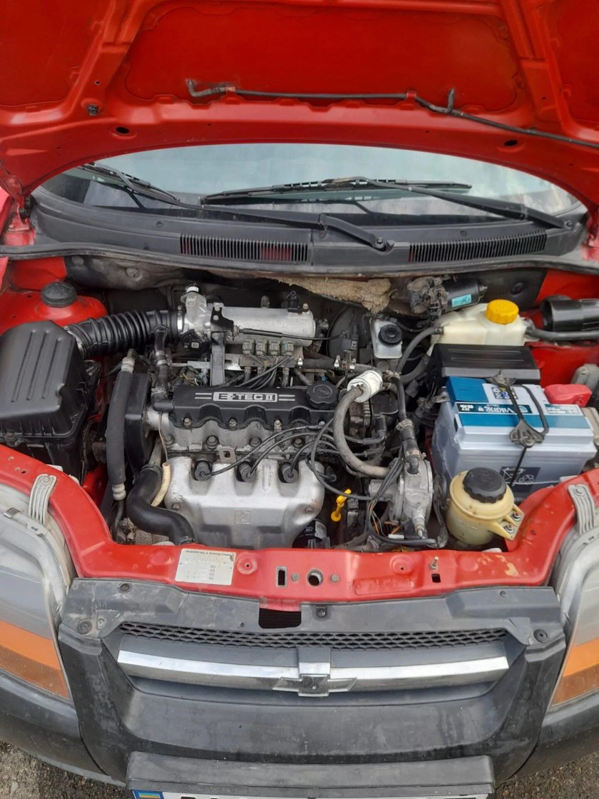 Подкапотное пространство шевроле авео т 300