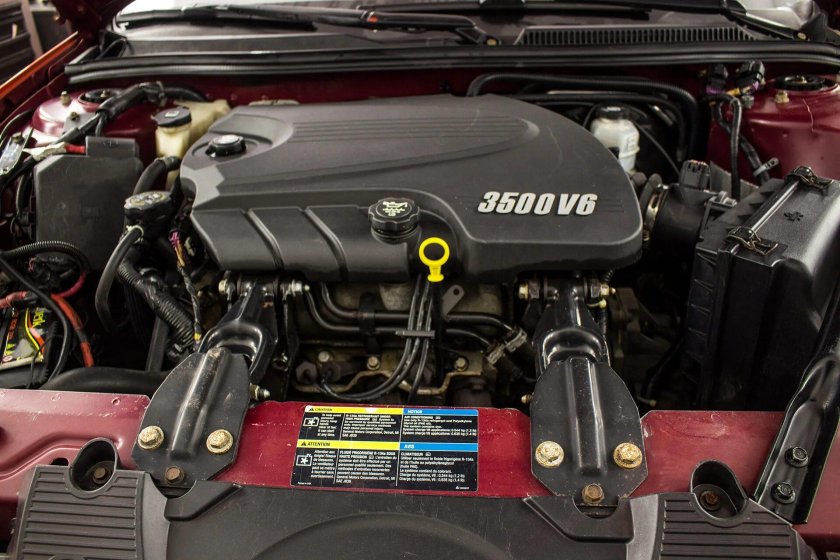 Шевроле Монза под капотом