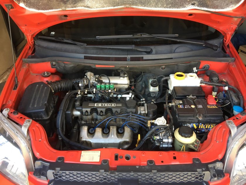 Шевроле Авео подкапотка