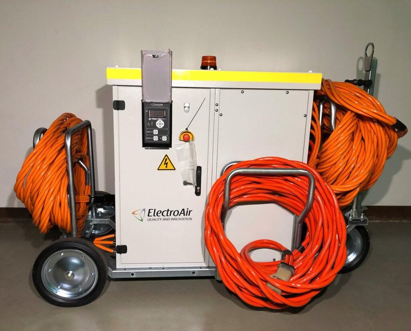 Аэродромный источник питания 27в