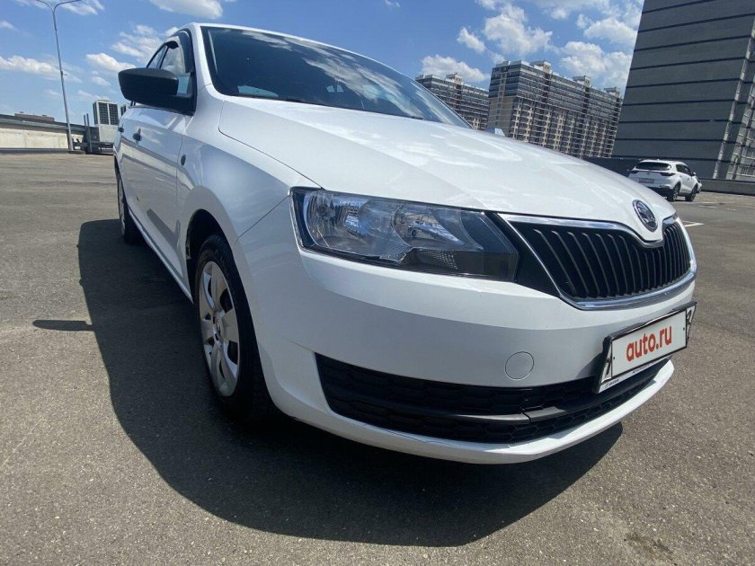 Шкода рапид 2017 белый