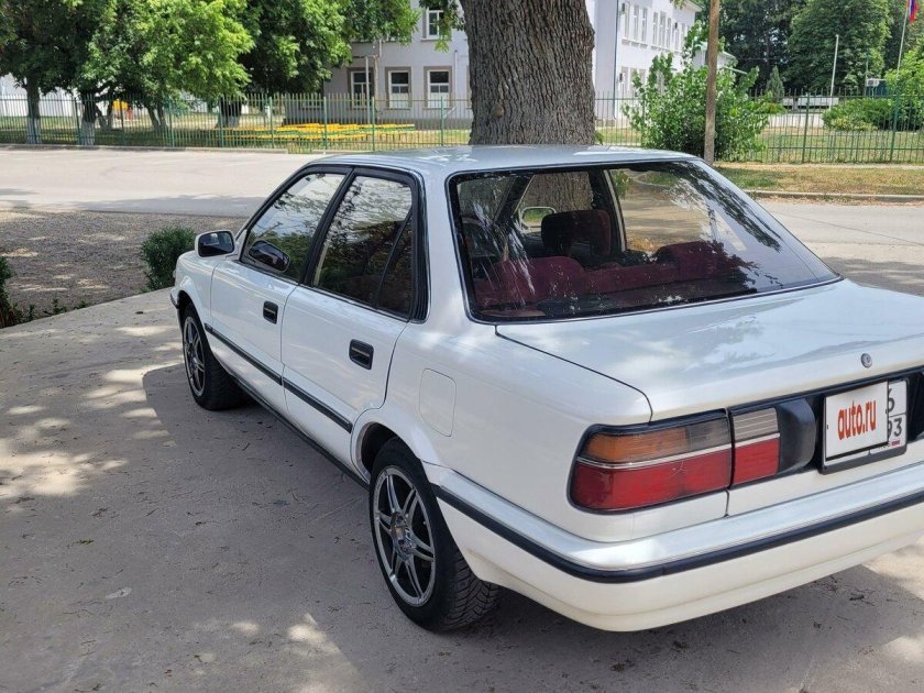 Toyota corolla 1990