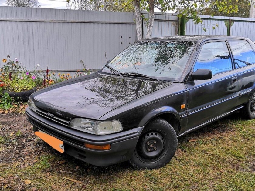 Toyota Corolla 1990