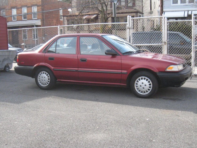 Тойота Королла 1990 седан