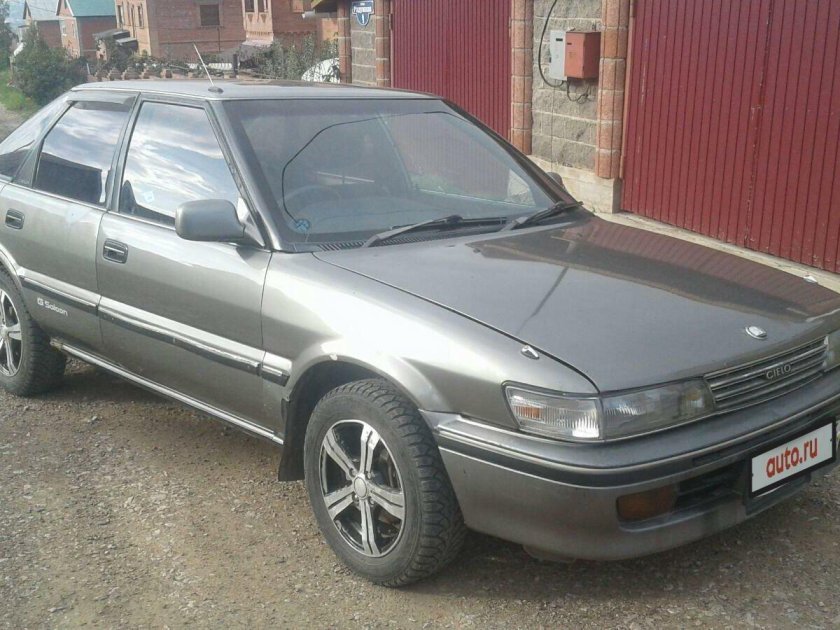 Toyota Corolla 1990