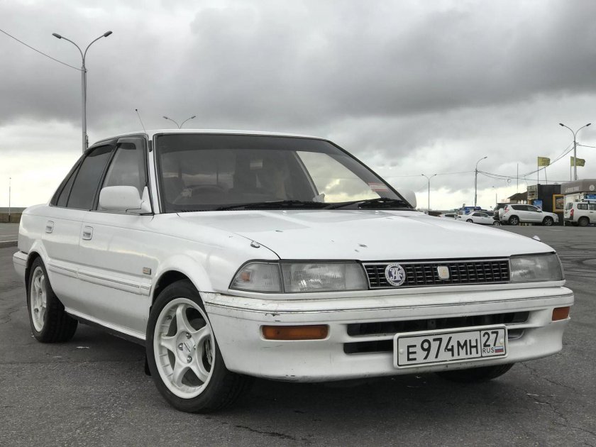 Toyota Corolla 1990