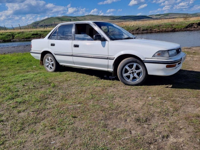 Toyota Corolla 1990