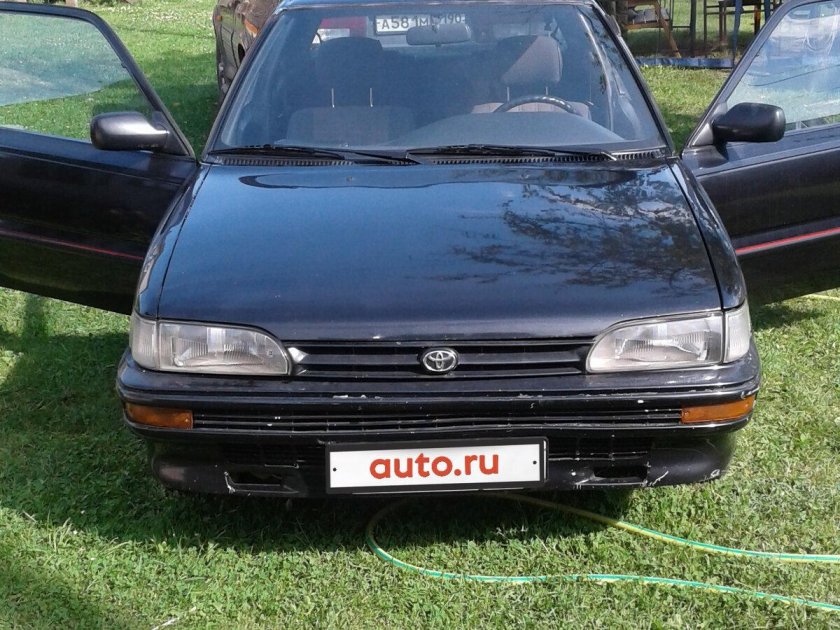 Toyota Corolla 1990