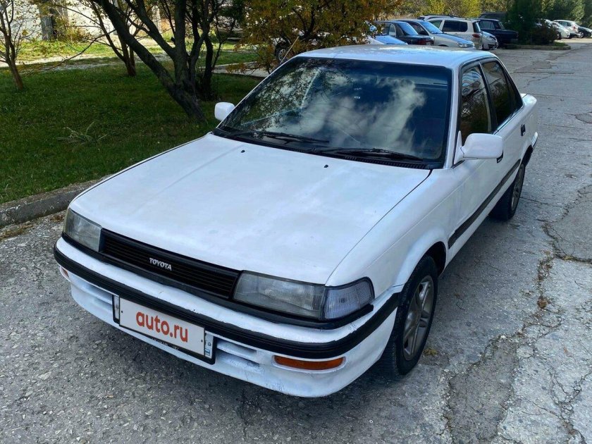 Toyota Corolla 1990