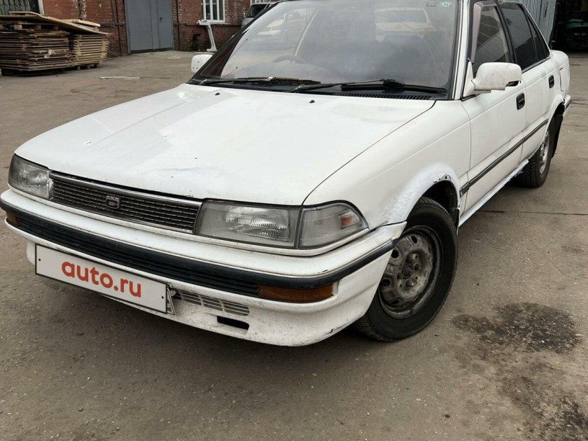 Тойота королла 1990 года