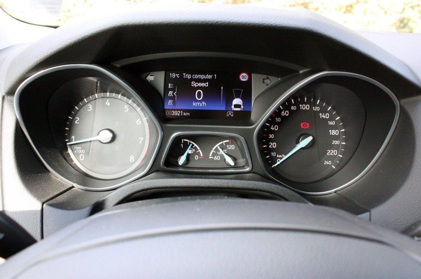 Форд фокус 3 тахометр