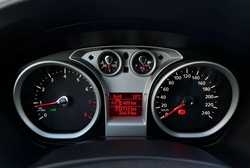 1310351 Форд фокус 2