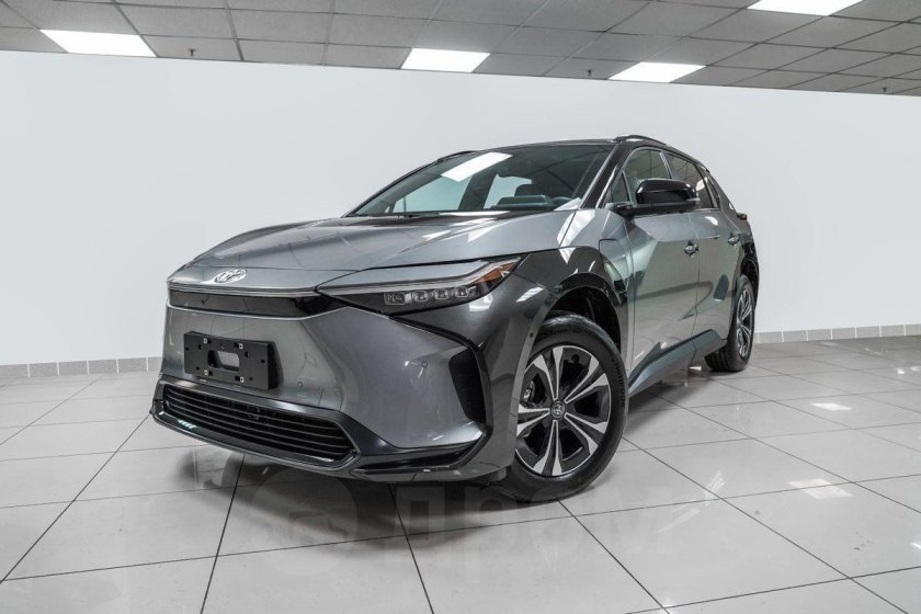 Серая тойота