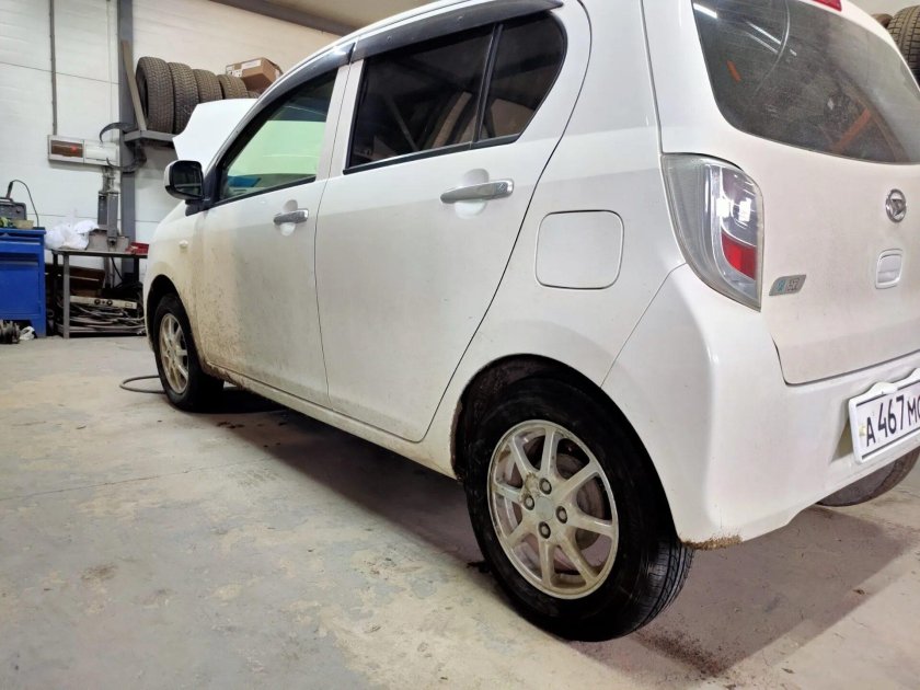 R14 пять Daihatsu Mira