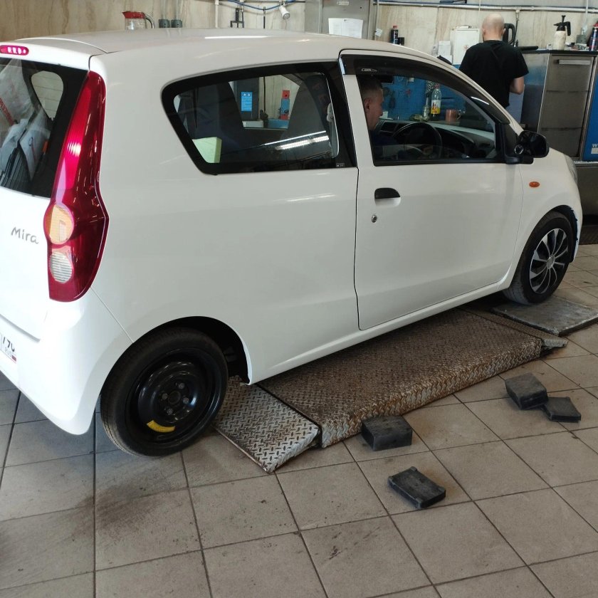 Дайхатсу мира l275