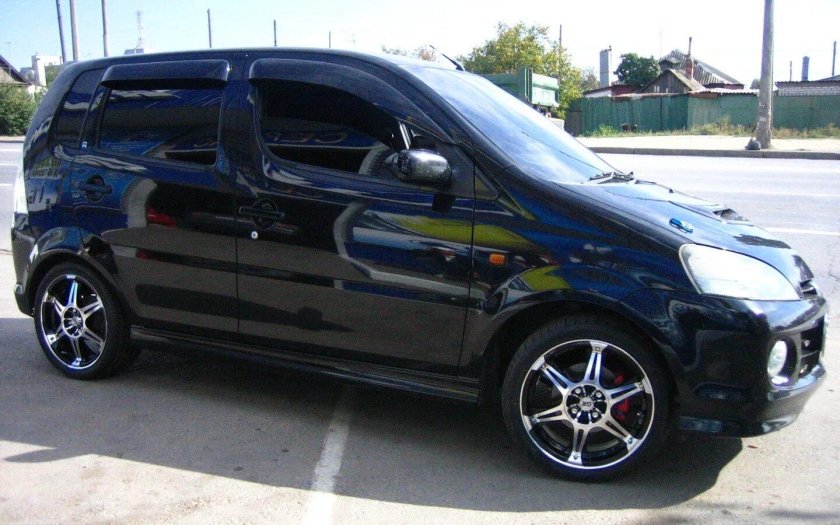 Диски на Daihatsu YRV