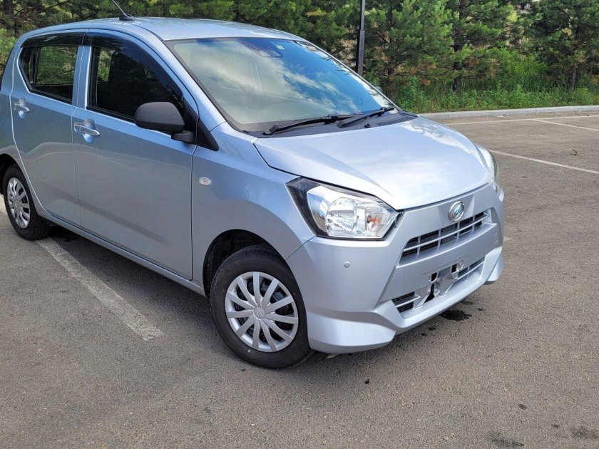 Daihatsu Mira 2018