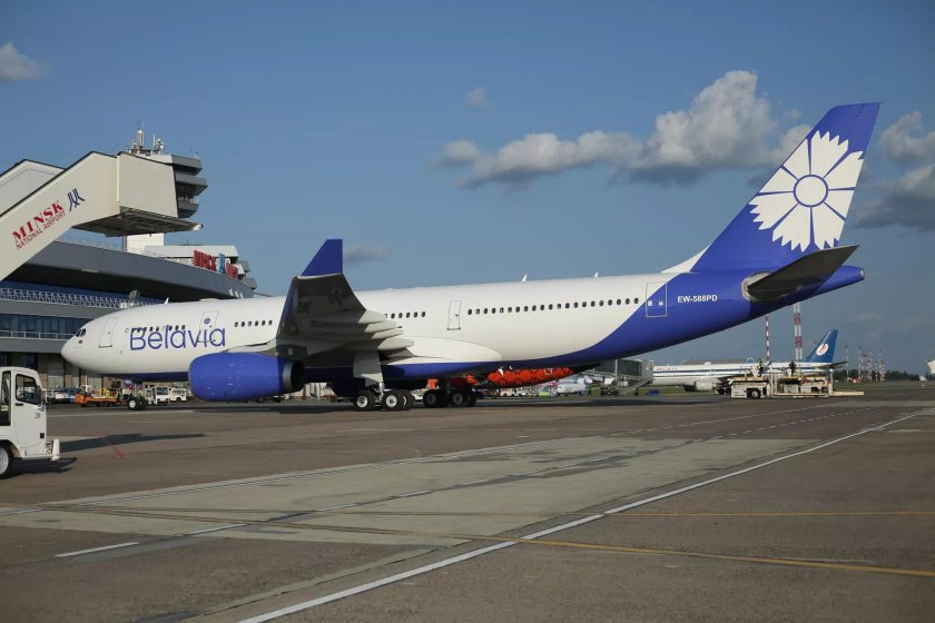 Самолет белавиа