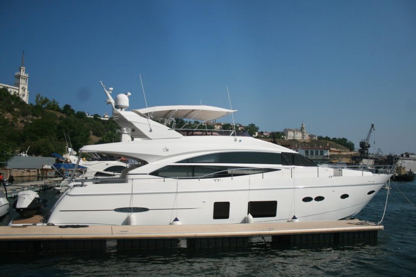 Princess s72 motor yacht