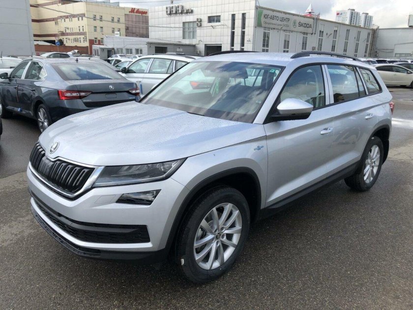 Шкода Кодиак серебристый