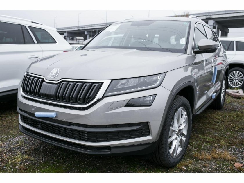 Новый Шкода Кодиак серебро