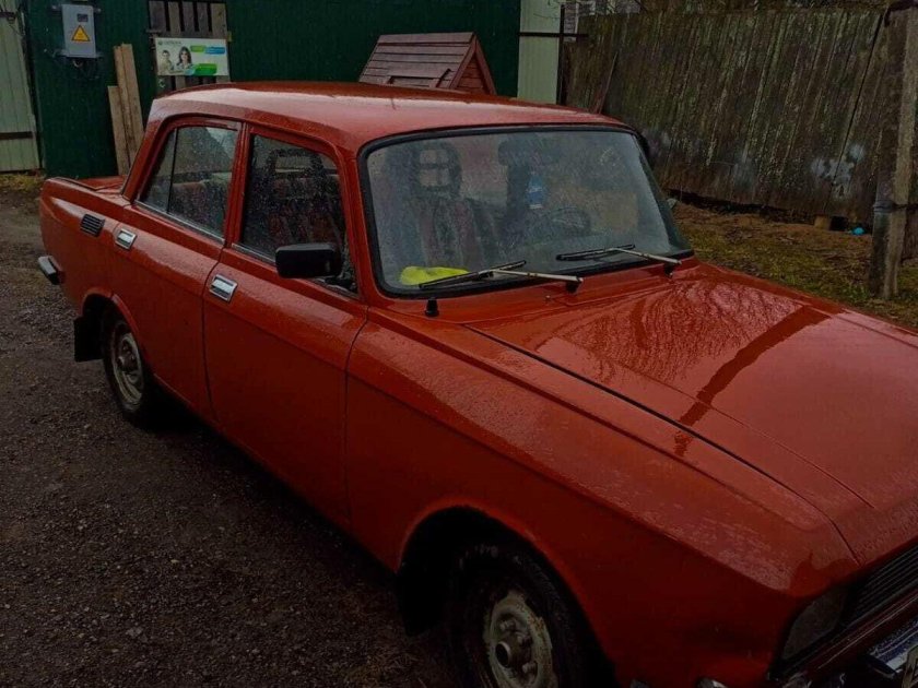 Москвич 2140 красный