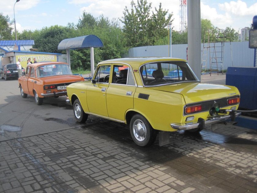 Москвич 2140