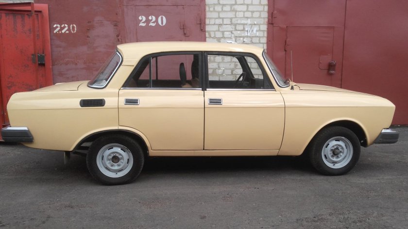 Москвич АЗЛК 2140 Люкс