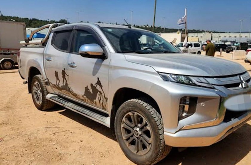 Mitsubishi l 200 2021