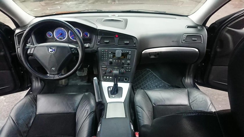 Volvo s60 2008 салон