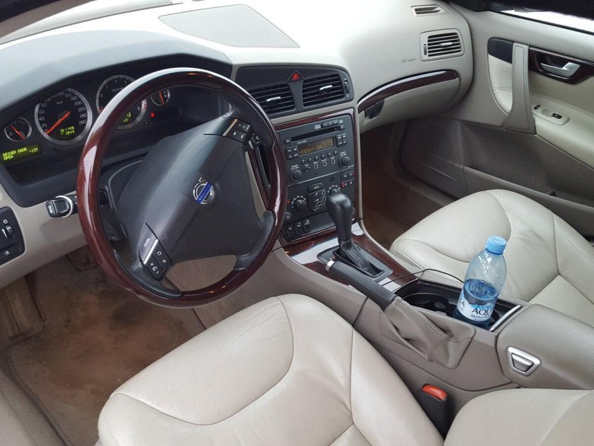 Volvo s60 2007 салон