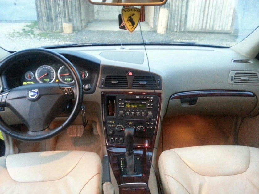 Volvo s60 2001 салон
