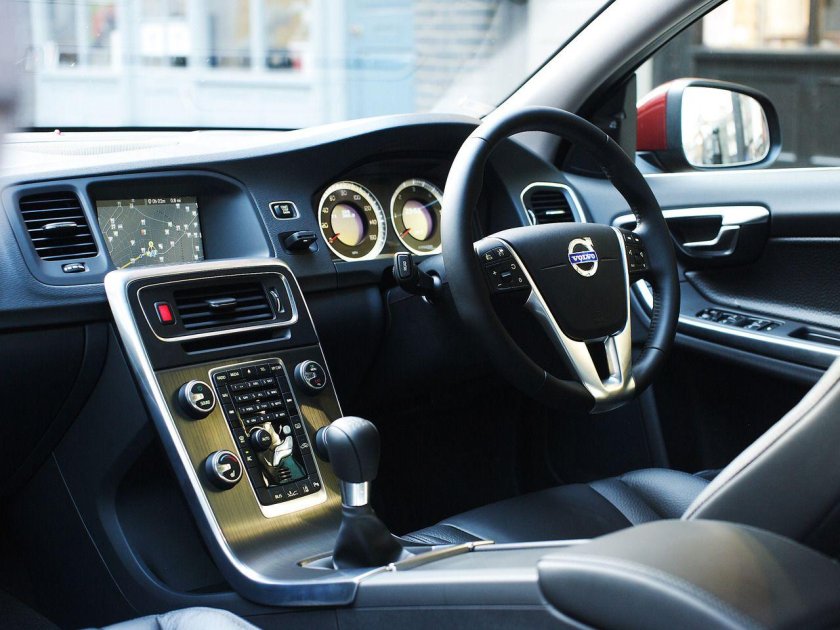 Volvo s60 2013 салон