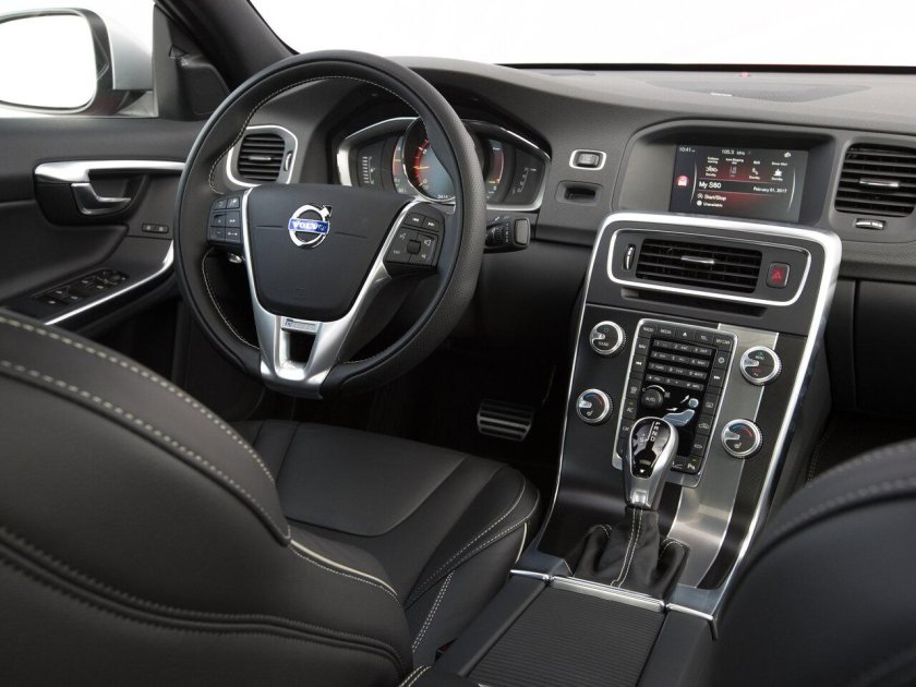Интерьер Вольво s60