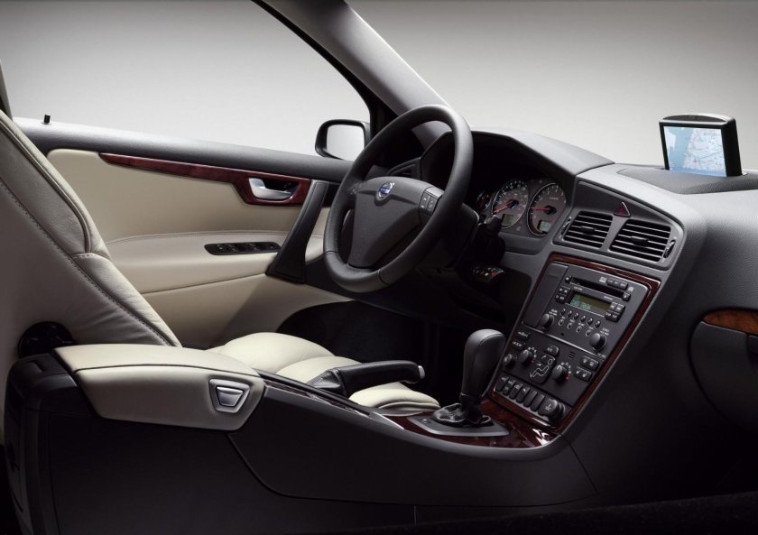 Volvo s60 1 поколения салон