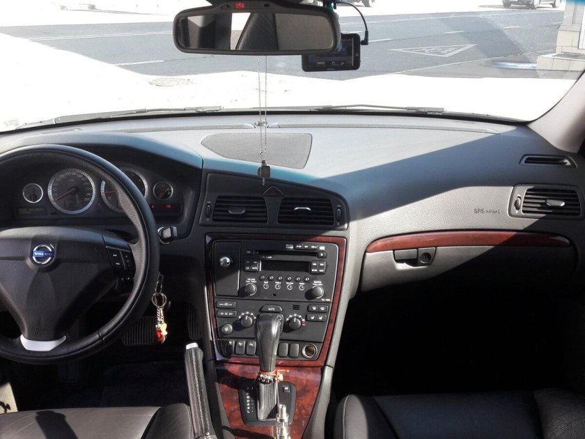 Volvo s60 2008 салон
