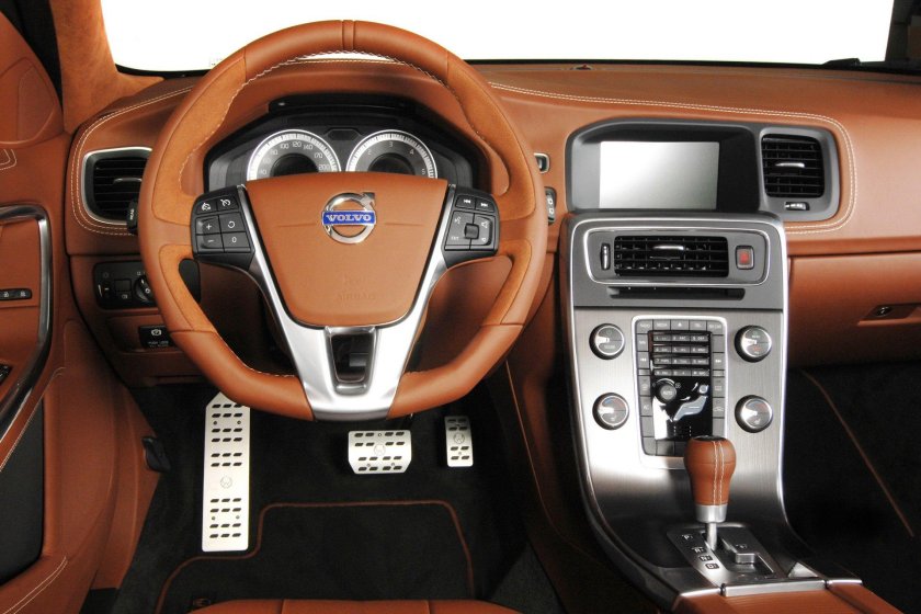 Вольво s60 2011 салон