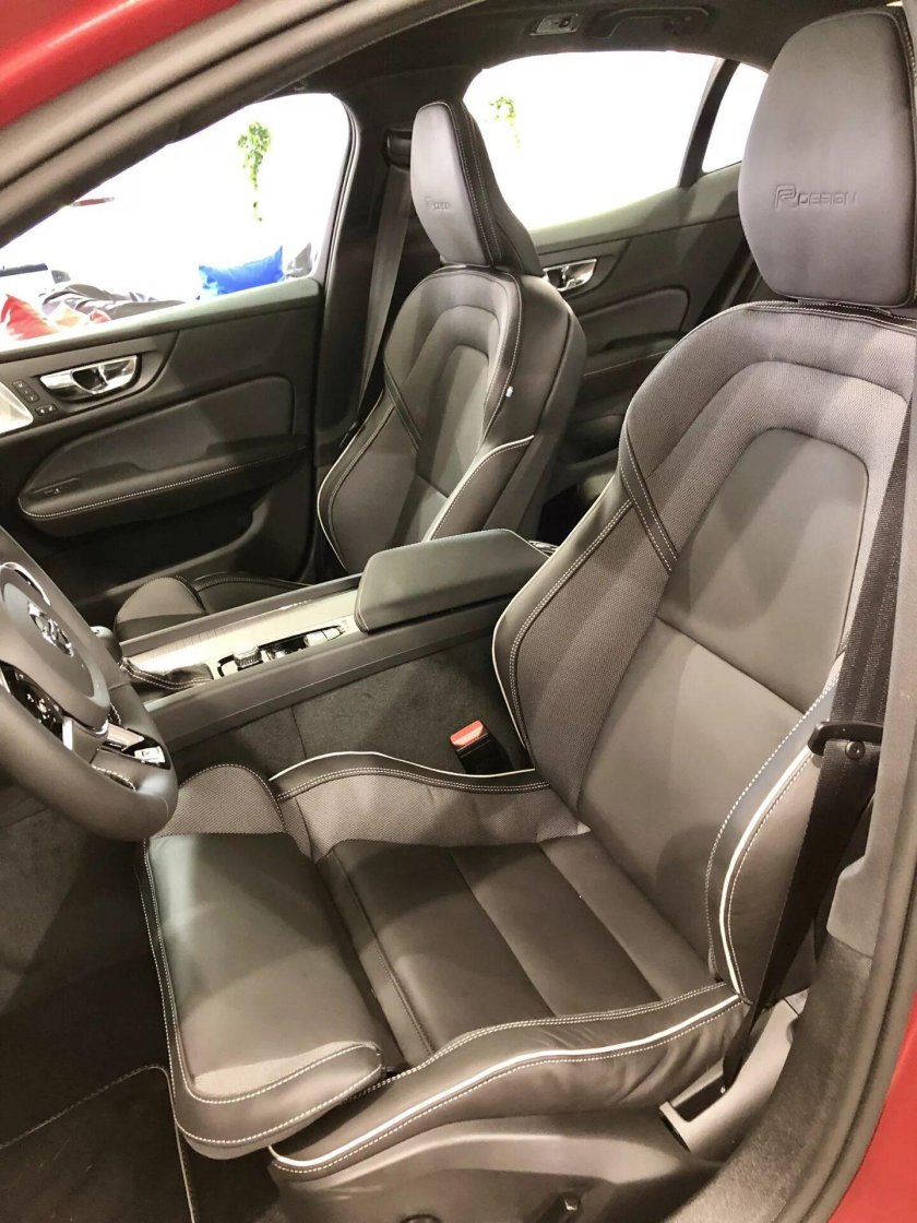 Вольво s60 салон